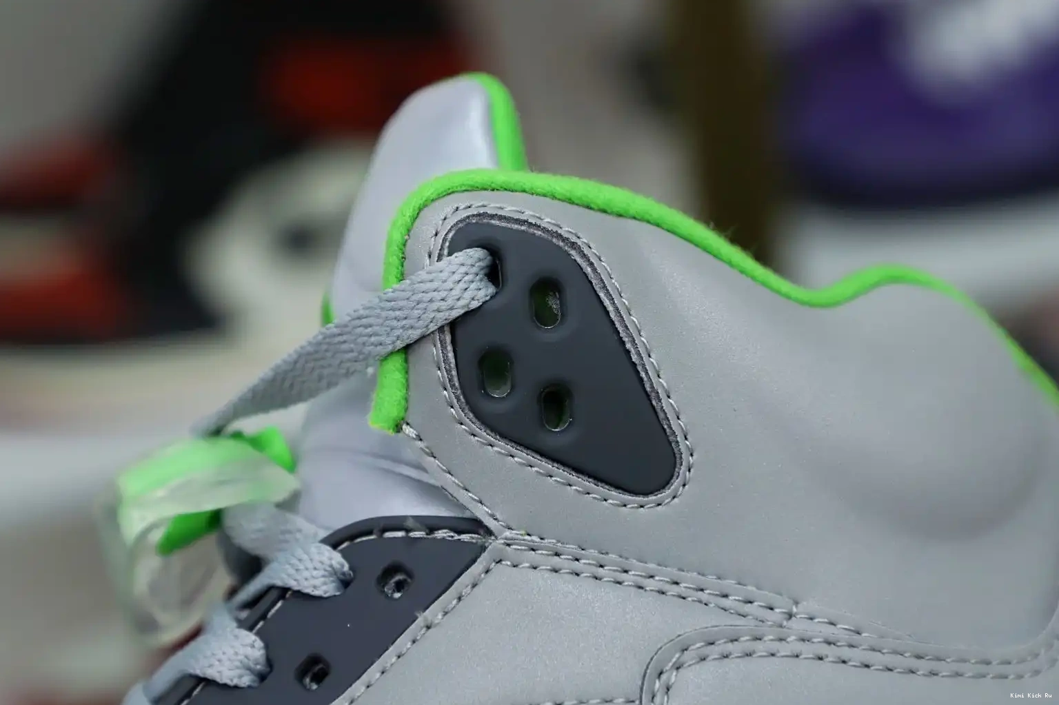 5 RETRO 2022 AIR 'GREEN JORDAN Kimikick BEAN' 0409